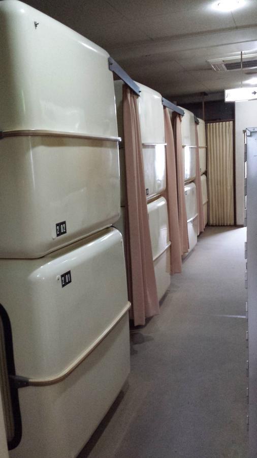 Capsule Hotel Honcho Sendai Exterior foto